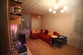 продам отличную 1к кв в Заречье за ТЦ Макси