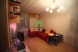 продам отличную 1к кв в Заречье за ТЦ Макси