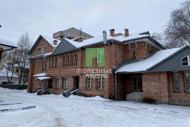 В продаже 5 -комнатная квартира с отдельным входом в самом центре города. 