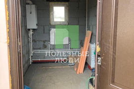  2 этажный 120кв м( малая венья) «снт успех»с отдельным взъездом минуя масив, первый этаж теплые полы, окна дорогие не потеют и не промерзают,второй этаж радиаторы, зимой в -36 в доме жара, толщина стен 300мм перекрытие 200мм страпило 200мм, кровля ондули