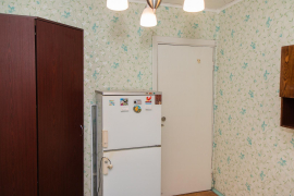 продам 3 комнатную квартиру