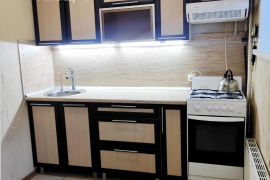 Квартира с большой кухней и сауной